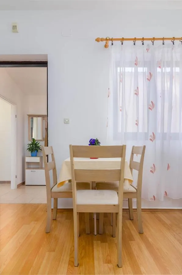 Holiday House With A Swimming Pool Fazana - 11396 Сasa de vacaciones